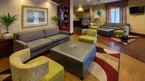 Best Western Plus Boston Hotel - Image 2
