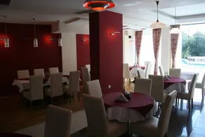 Akvamarin Apart-Hotel - Image 3