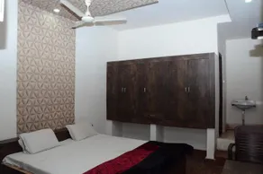 Hotel kanchan bedi bar - Image 4