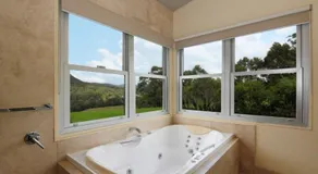 Bottlebrush Lodge Great Views And A Pool - Image 2