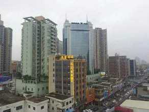 Dongguan Jufu Hotel (Changping Xianglong World Shop) - Image 2