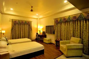 Piyush Palace Hotel - Image 5