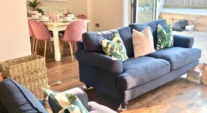 Lavender Lodge, brand new with hot tub hire - Image 2