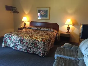 Crawfordsville Motel - Image 5