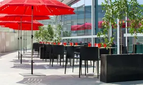 Park Inn by Radisson Dubai Motor City - Image 2