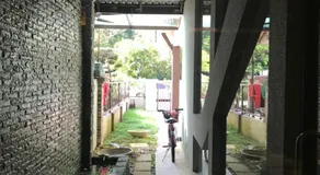 Lakeside Home - Image 5