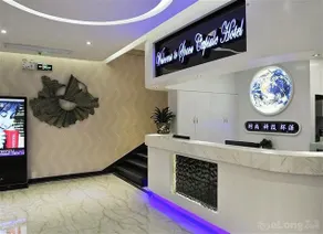 Pengheng Space Capsules Hotel - Image 2