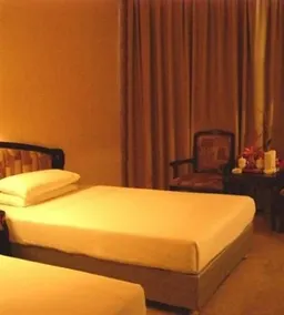 New Century Hotel - Image 5