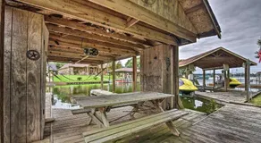 Quiet Lake Conroe Townhome w/ Water-view Deck - Image 4