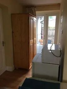 Auld Mother Hubbard's Burton - Image 2