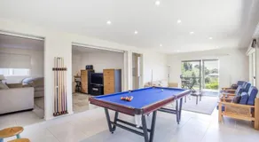 11 Riley St - Stylishly Modern - Image 4