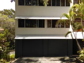Noosa Hill Unit - Image 1
