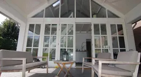 Gardenhouse with private jacuzzi & private sauna - Image 4