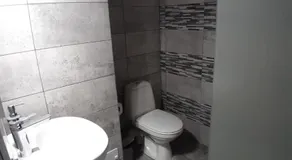 Revolution Apartment - Image 5