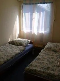 Sakaltanya Sorozo Borozo Pihenohaz - Image 5