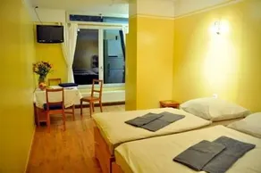 Mirbach Apartments - Image 4