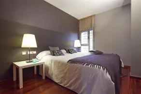 Mid-term rentals in Barcelona with Swimming Pool - Image 2