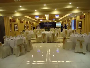 D'Green Resort Solo - Image 2