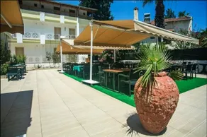 Dinara Garden Hotel - Image 5