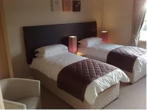 Debarra Lodge - Image 3