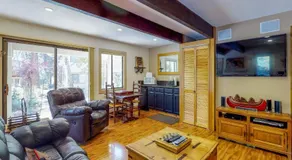 Pine Cone Cottage - Image 3