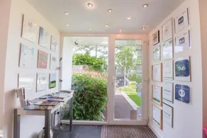 The White House Bed and Breakfast - Image 2