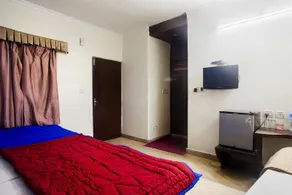 Hotel Royal Plaza - Image 3