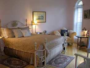 English Country Garden Bed and Breakfast - Image 2