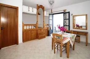 Mousses Studios & Apartments - Image 3