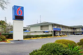 Motel 6 Charleston South - Image 2