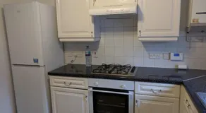 The Wickets 3 bedroom 2 bath free parking & Wi-Fi in very quiet cul-de-sac - Image 4