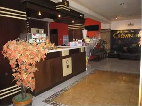 Crown Hotel - Image 3