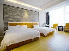Higher Boutique Hotel - Image 5