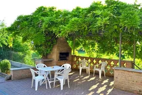 B&B Reginetta - Image 3