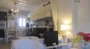 Diles Complex Apartment - Image 4