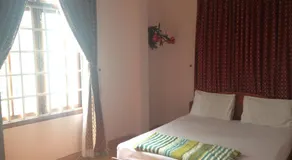 Huong Lan 1 Hotel - Image 2