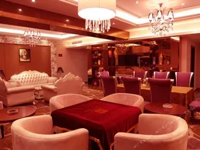 New Huatian Hotel - Image 5