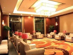 Soluxe Hotel Wuxi Heyi - Image 4