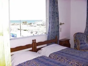 Captain Sun Apartments - Image 2
