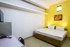 Oyo 4434 Hotel Srg - Image 2