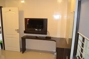 Fab Hotel Rithikha Inn - Image 3
