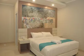 Poin Phila Hotel - Image 2