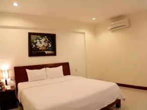 City Hotel 35 Luu Van Lang - Image 3