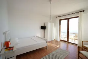 Tsira Hotel - Image 3