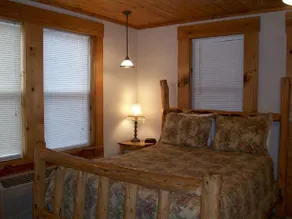 River Front Motel - Image 3