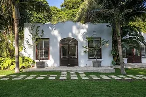 The White Manor - Image 4