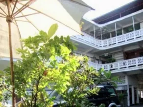 Sritrakarn Hotel - Image 1