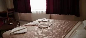 New Penguen Hotel - Image 2