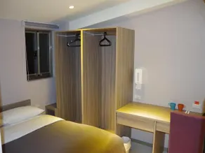 169 Xining Hostel - Image 3