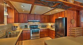 Charming Ohio River Home With Water Views & Porch! - Image 4